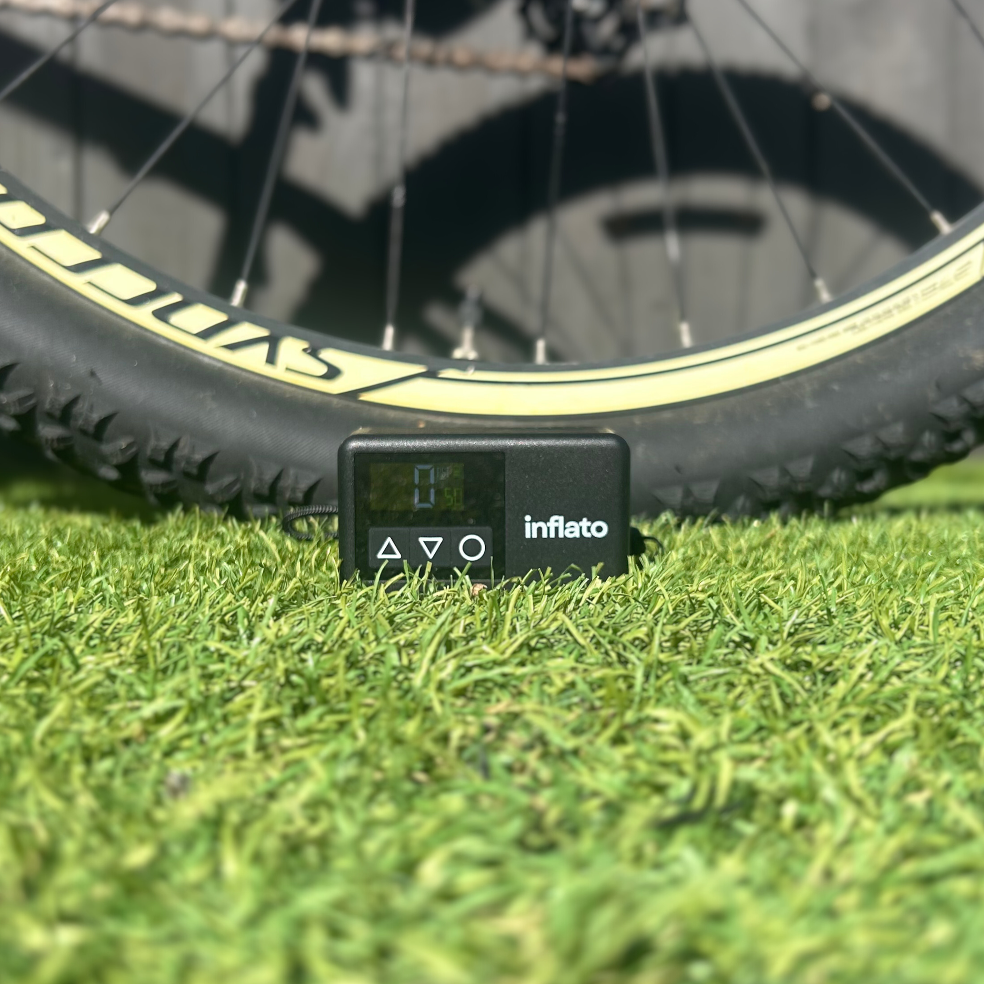 Inflato Mini™ | Compact Bicycle Air Pump